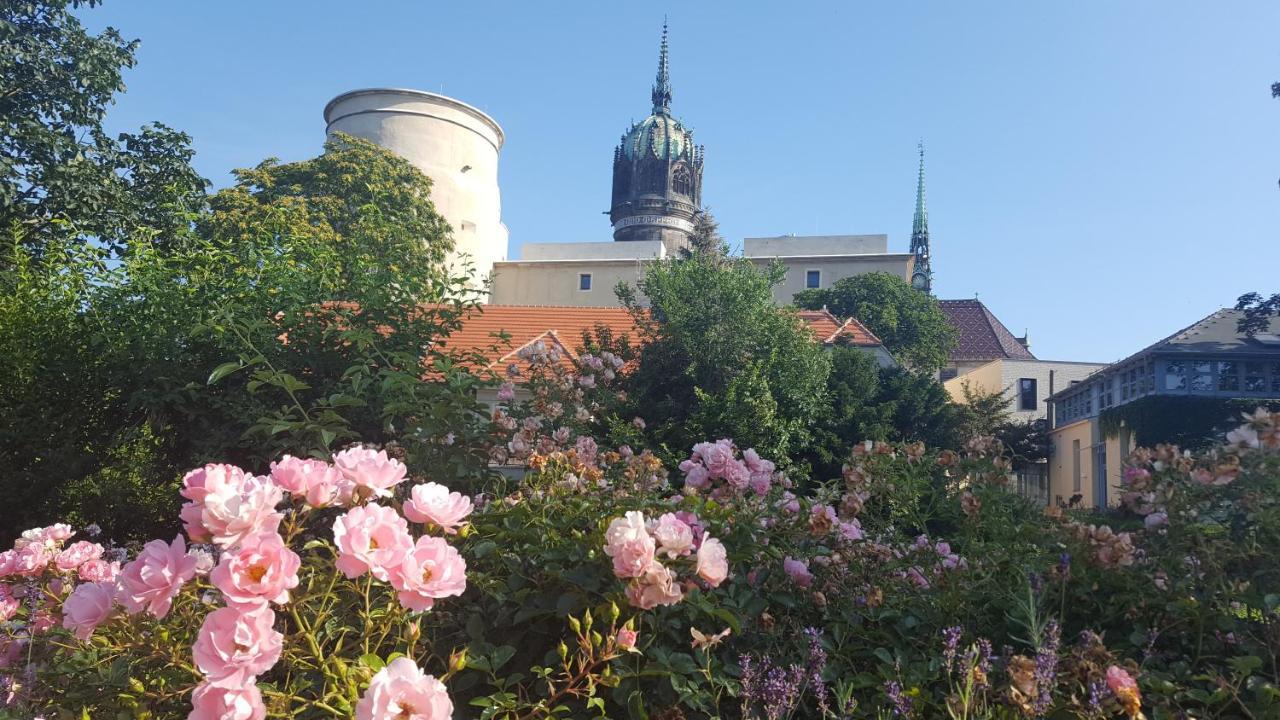 Апартаменти Fewo "Seerose" Am Stadtpark Wittenberg Екстер'єр фото